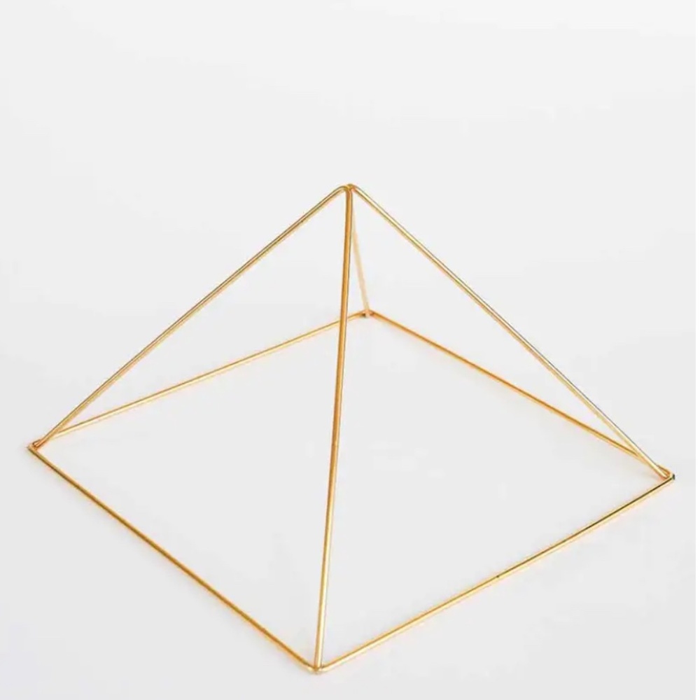 Headgear Pyramid Gold